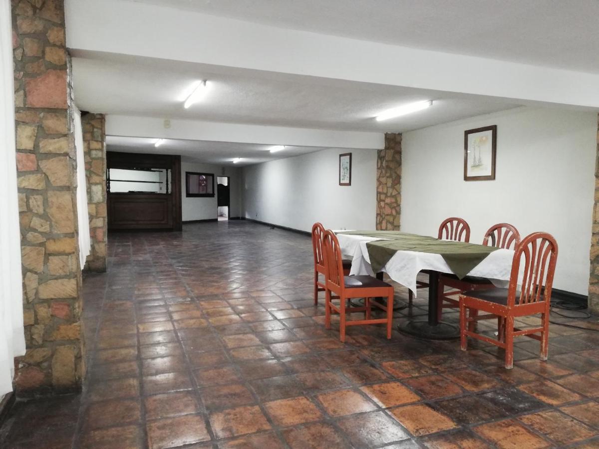 OYO Hotel Casa Real Matehuala Bagian luar foto